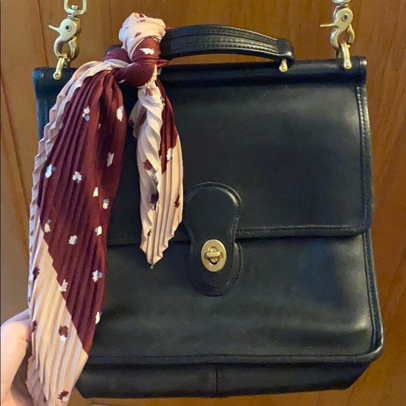 Coach Handbags - Vintage Coach Leather Purse